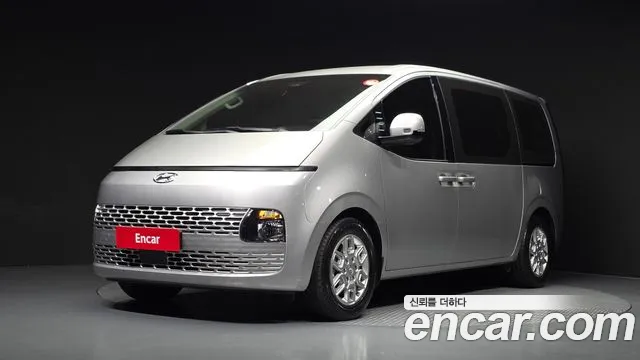 Фотография автомобиля — Hyundai Staria