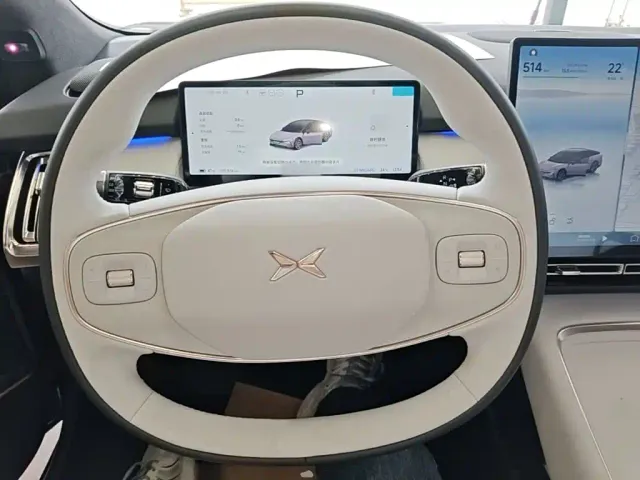 Xpeng P7+ — Фото автомобиля 10