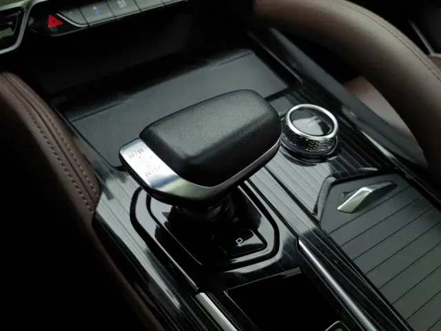 Geely Xingyue L — Фото автомобиля 13