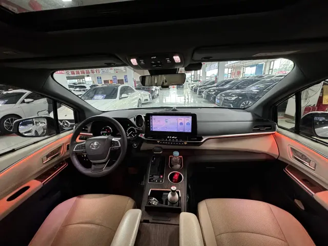 Toyota Granvia — Фото автомобиля 8