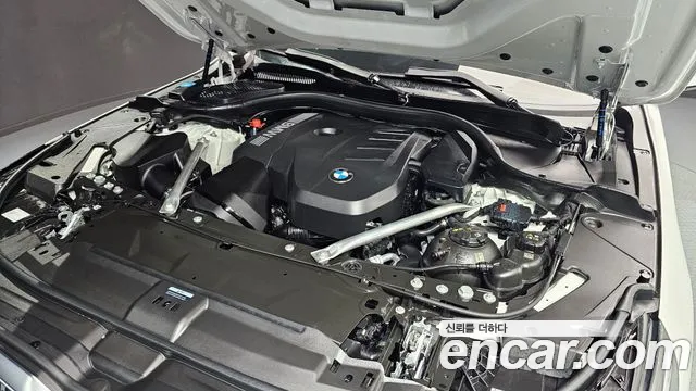 BMW 5-Series — Фото автомобиля 6