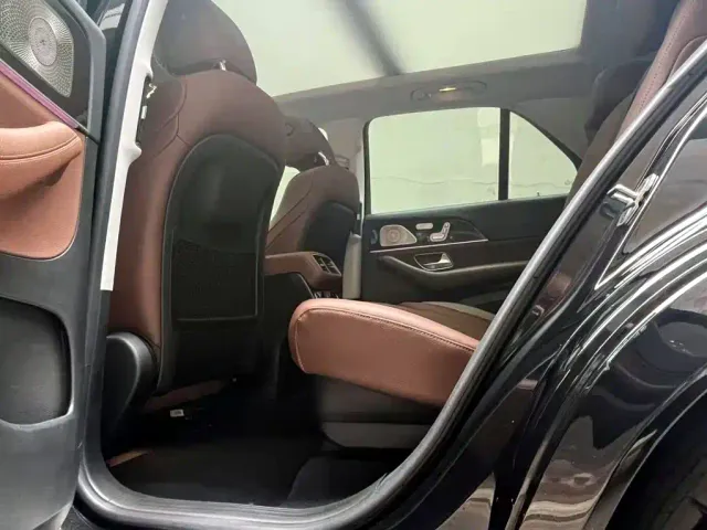 Mercedes-Benz GLE-Class — Фото автомобиля 10