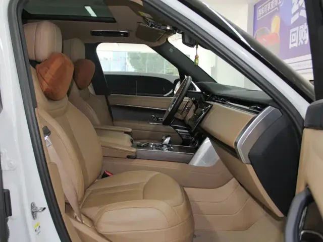 Land Rover Range Rover — Фото автомобиля 10