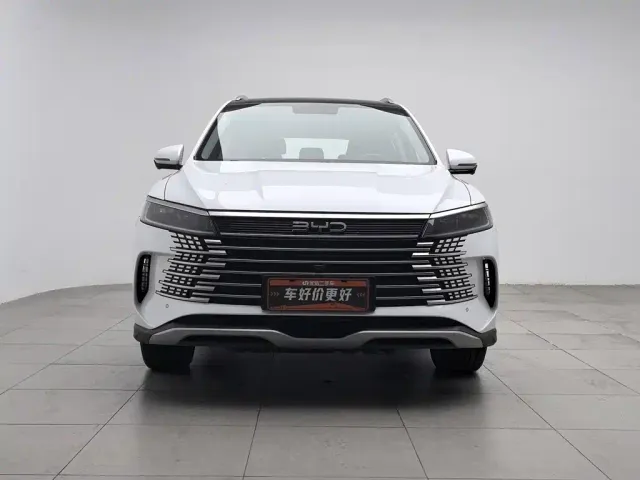 BYD Seal 05 DM-i — Фото автомобиля 3