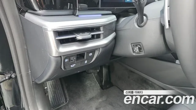 Hyundai Grandeur GN7 — Фото автомобиля 12