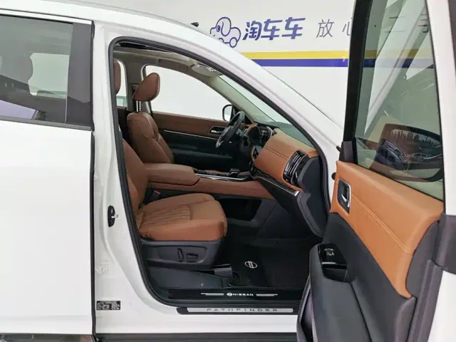 Nissan Terra — Фото автомобиля 8