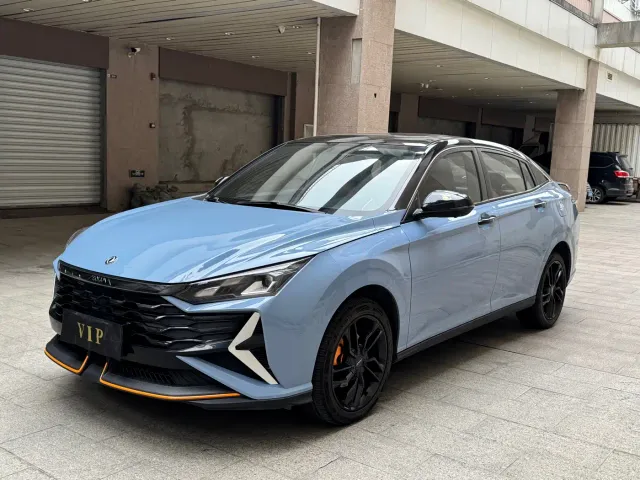 Dongfeng Yixuan — Фото автомобиля 2