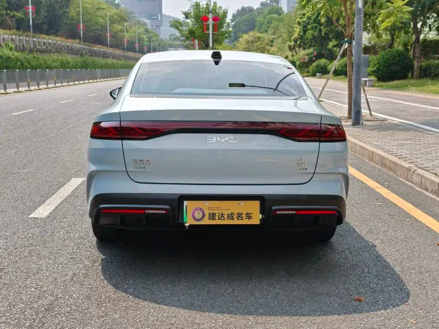 BYD Qin L — Фото автомобиля 5