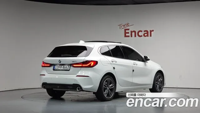 BMW 1 Series F40 — Фото автомобиля 2