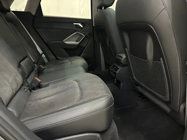 Audi Q3 — Фото автомобиля 11