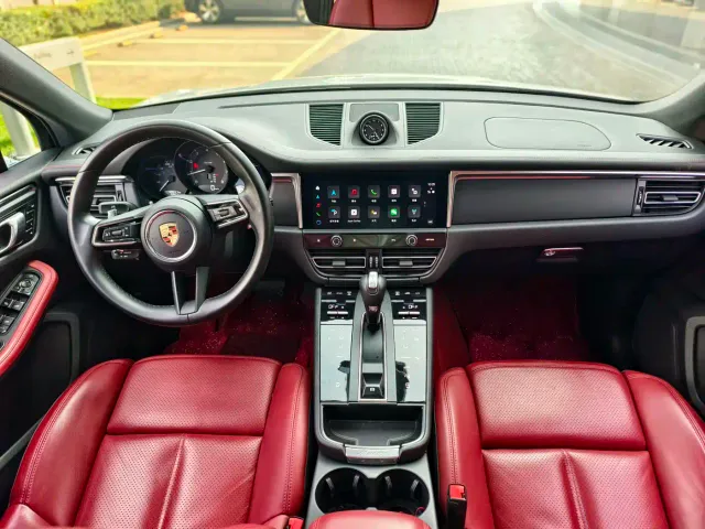 Porsche Macan — Фото автомобиля 10