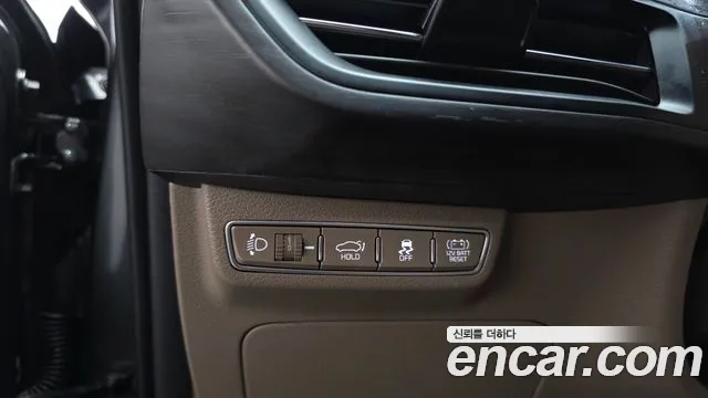 Kia K8 Hybrid — Фото автомобиля 20