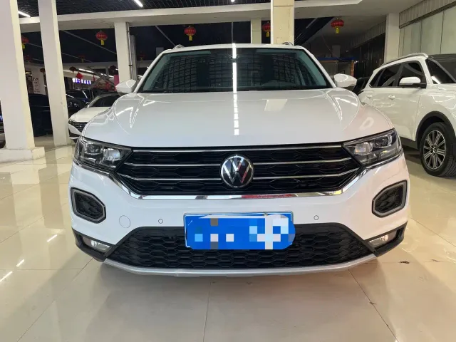 Volkswagen T-Roc — Фото автомобиля 2
