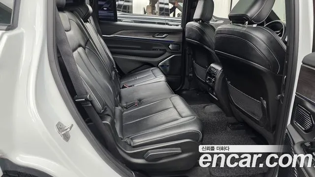 Jeep Cherokee WL — Фото автомобиля 17