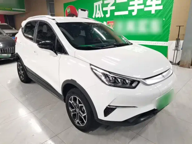 BYD Yuan Pro — Фото автомобиля 3