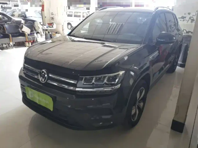 Фотография автомобиля — Volkswagen Tharu