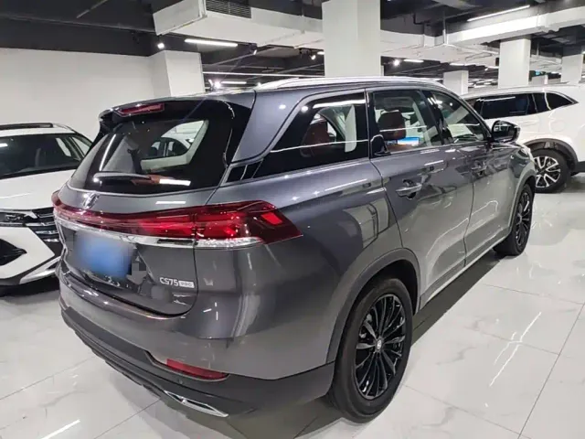 Changan CS75 — Фото автомобиля 6