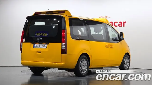 Hyundai Staria — Фото автомобиля 2
