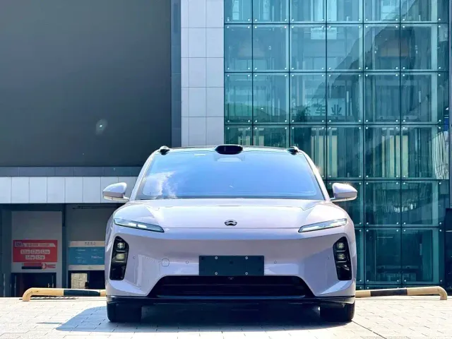 Nio ET5 Touring — Фото автомобиля 2