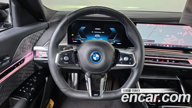 BMW i7 G70 — Фото автомобиля 13