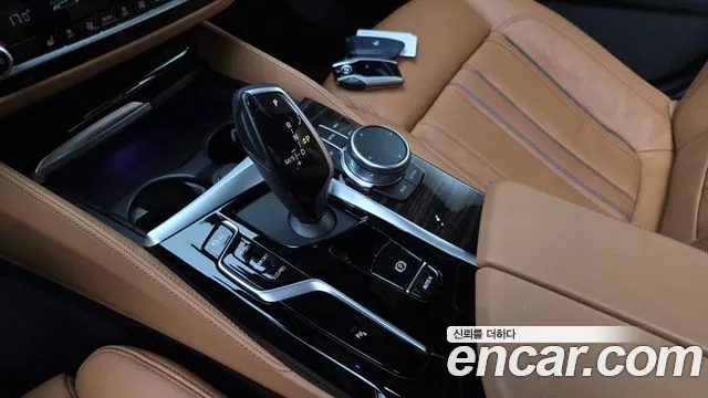 BMW 5 Series G30 — Фото автомобиля 12