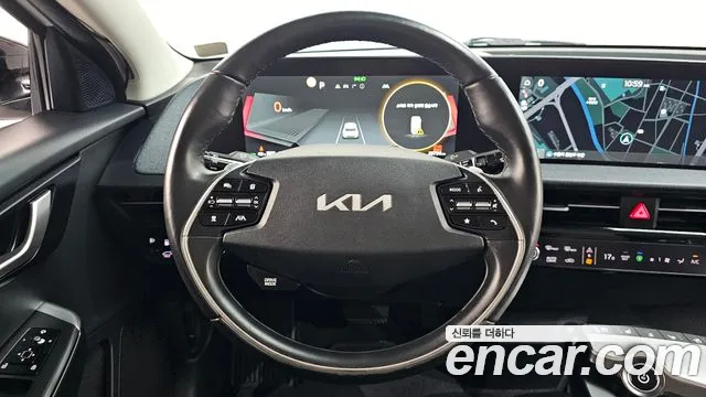 Kia EV6 — Фото автомобиля 12