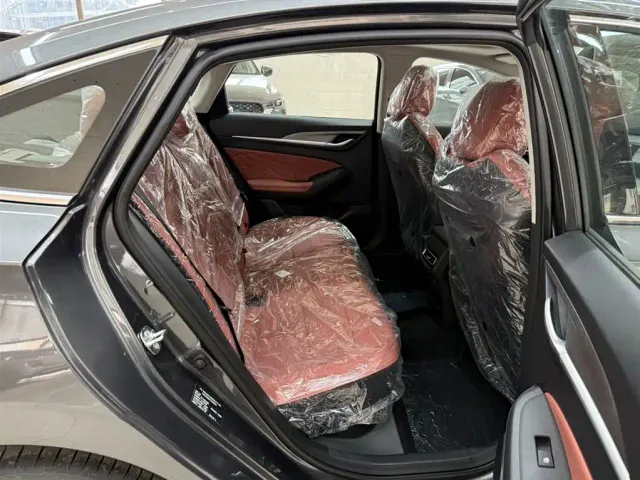 Changan Eado — Фото автомобиля 10