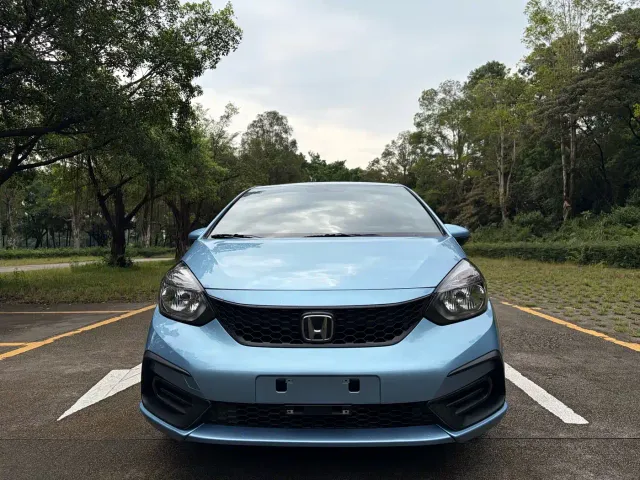 Honda Fit — Фото автомобиля 2