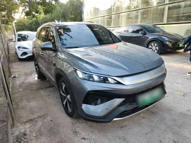 BYD Song Pro — Фото автомобиля 3
