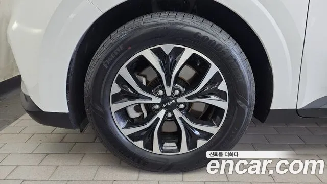 Kia Canival Carnival 4 поколение 9 мест Prestige — Фото автомобиля 5
