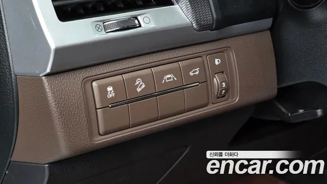 KG_Mobility_Ssangyong Rexton All Rexton Дизель 2.2 4WD — Фото автомобиля 14