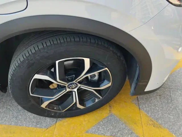 BYD Yuan PLUS — Фото автомобиля 6
