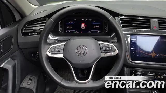 Volkswagen Tiguan — Фото автомобиля 18