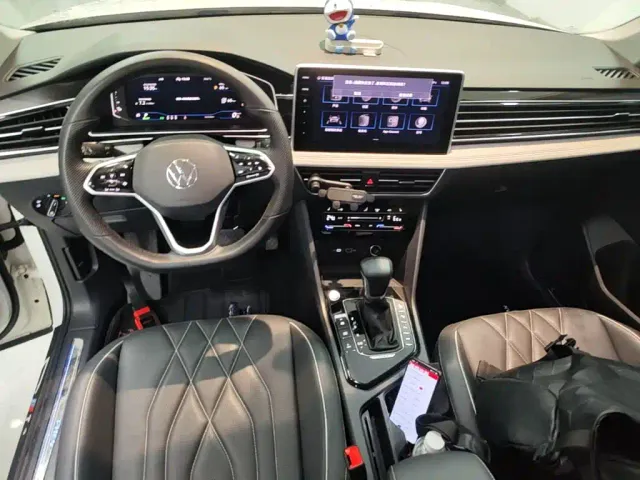 Volkswagen Tiguan L PHEV — Фото автомобиля 5