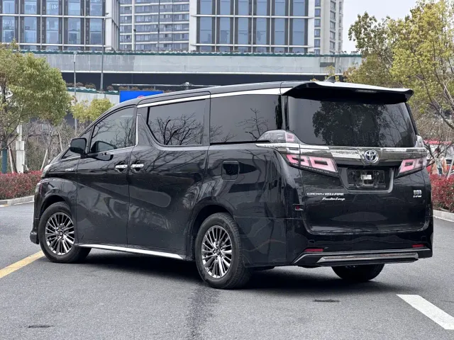 Toyota Vellfire — Фото автомобиля 29
