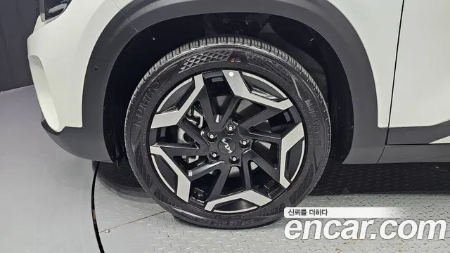 Kia Seltos — Фото автомобиля 5
