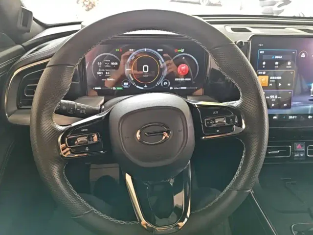 GAC Trumpchi GS8 — Фото автомобиля 10