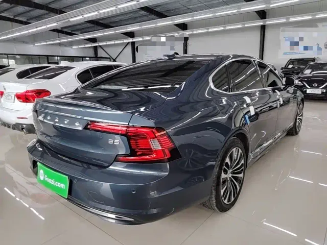 Volvo S90 — Фото автомобиля 6