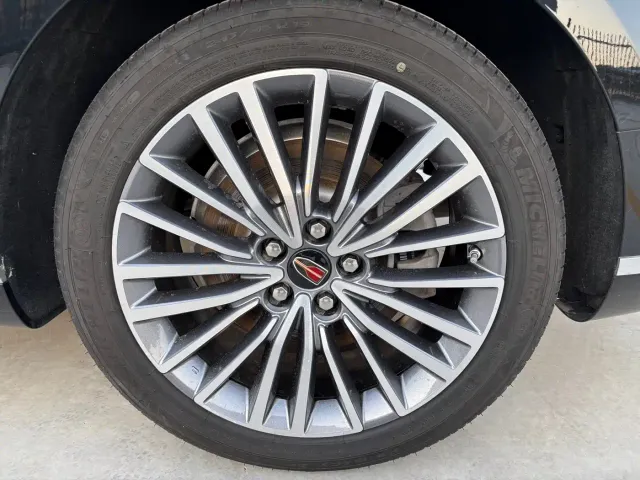 Hongqi H9 — Фото автомобиля 15