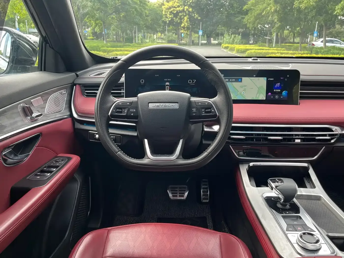 Jetour Jetour X70 PLUS 2023 1.5T DCT Warrior PLUS 5-seater — Фото автомобиля 16