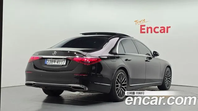 Mercedes-Benz S-Class — Фото автомобиля 2