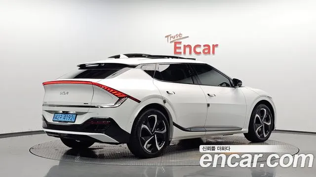 Фотография автомобиля — Kia EV6