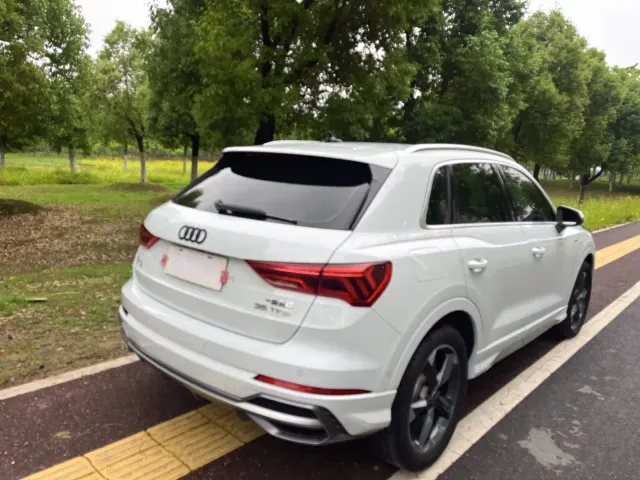 Audi Q3 — Фото автомобиля 5
