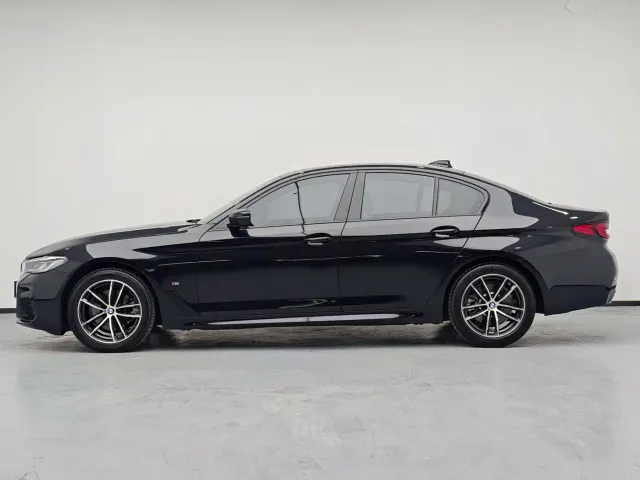BMW 5 Series — Фото автомобиля 10