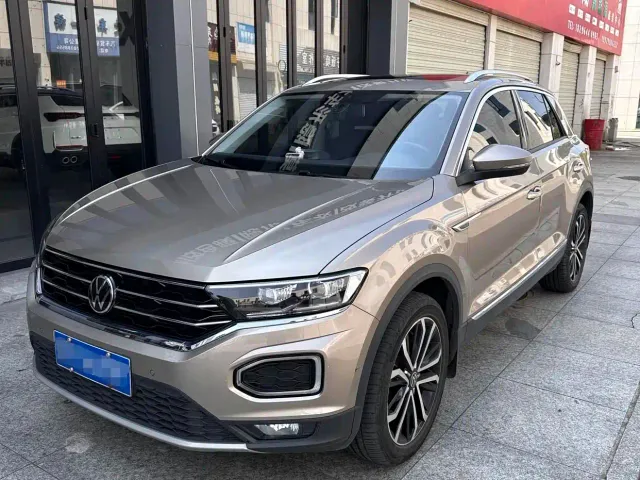 Фотография автомобиля — Volkswagen T-Roc