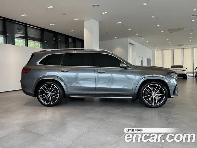 Mercedes-Benz GLS-Class — Фото автомобиля 9