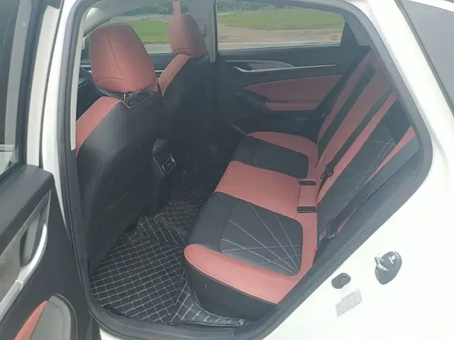 Changan Eado — Фото автомобиля 16