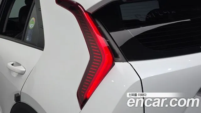 Kia Niro New — Фото автомобиля 8