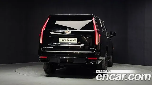 Cadillac Escalade 5th Gen — Фото автомобиля 4