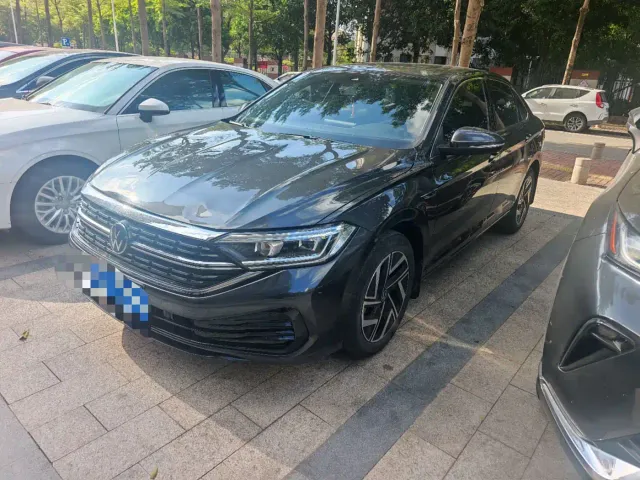 Фотография автомобиля — Volkswagen Sagitar